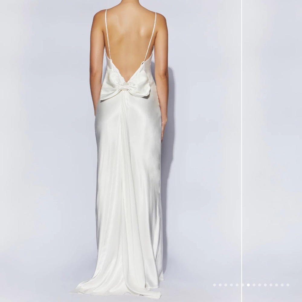 MESHKI KAILEY Low Back Maxi Dress With Detachable Bow Train - White